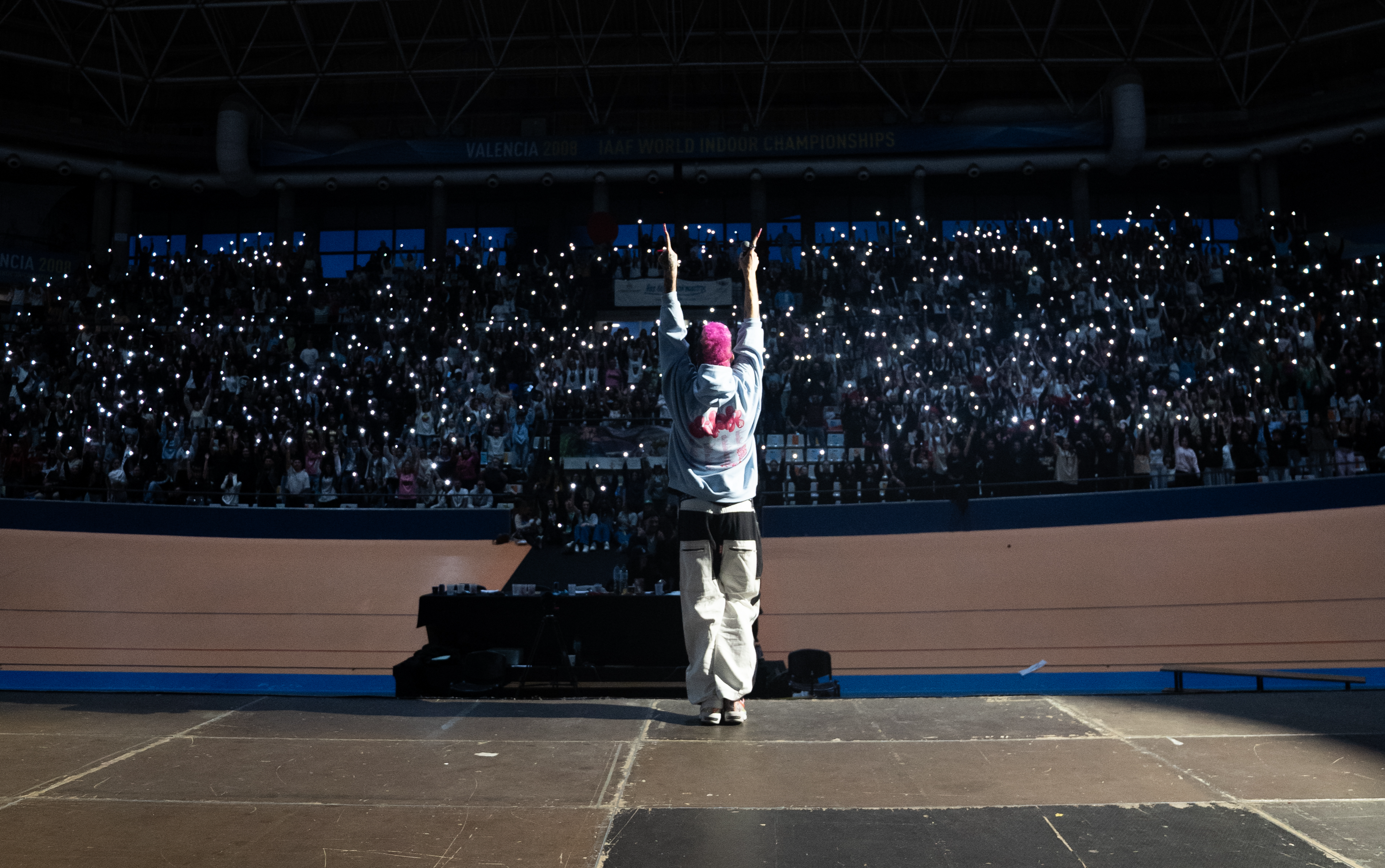 event image complement