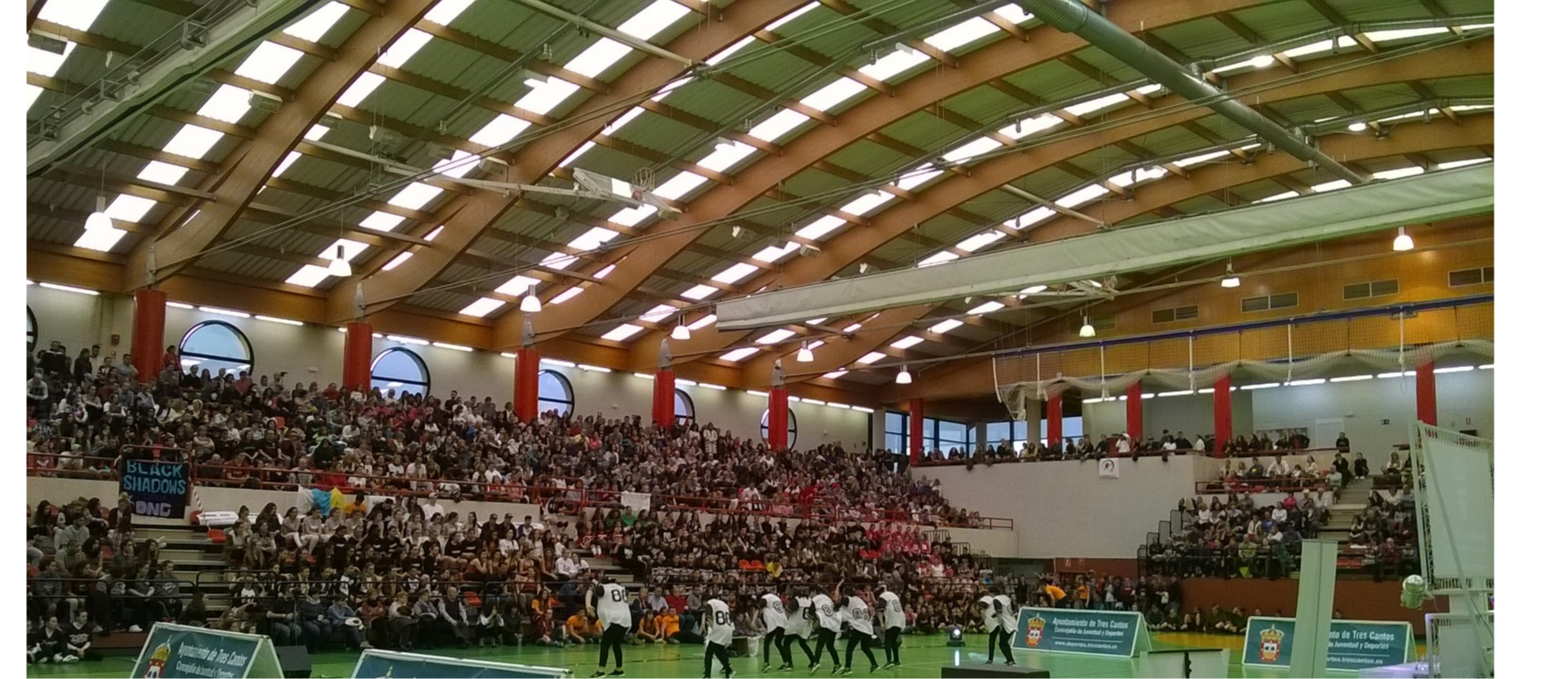 event image complement