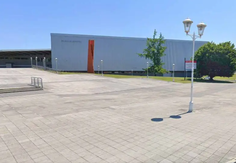 event image complement